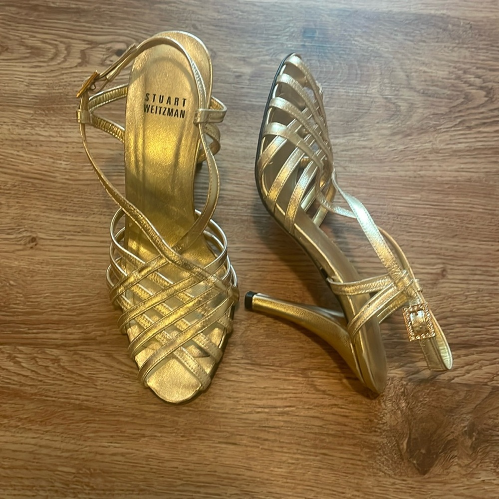 Stuart Weitzman Gold Sandals Heels 6